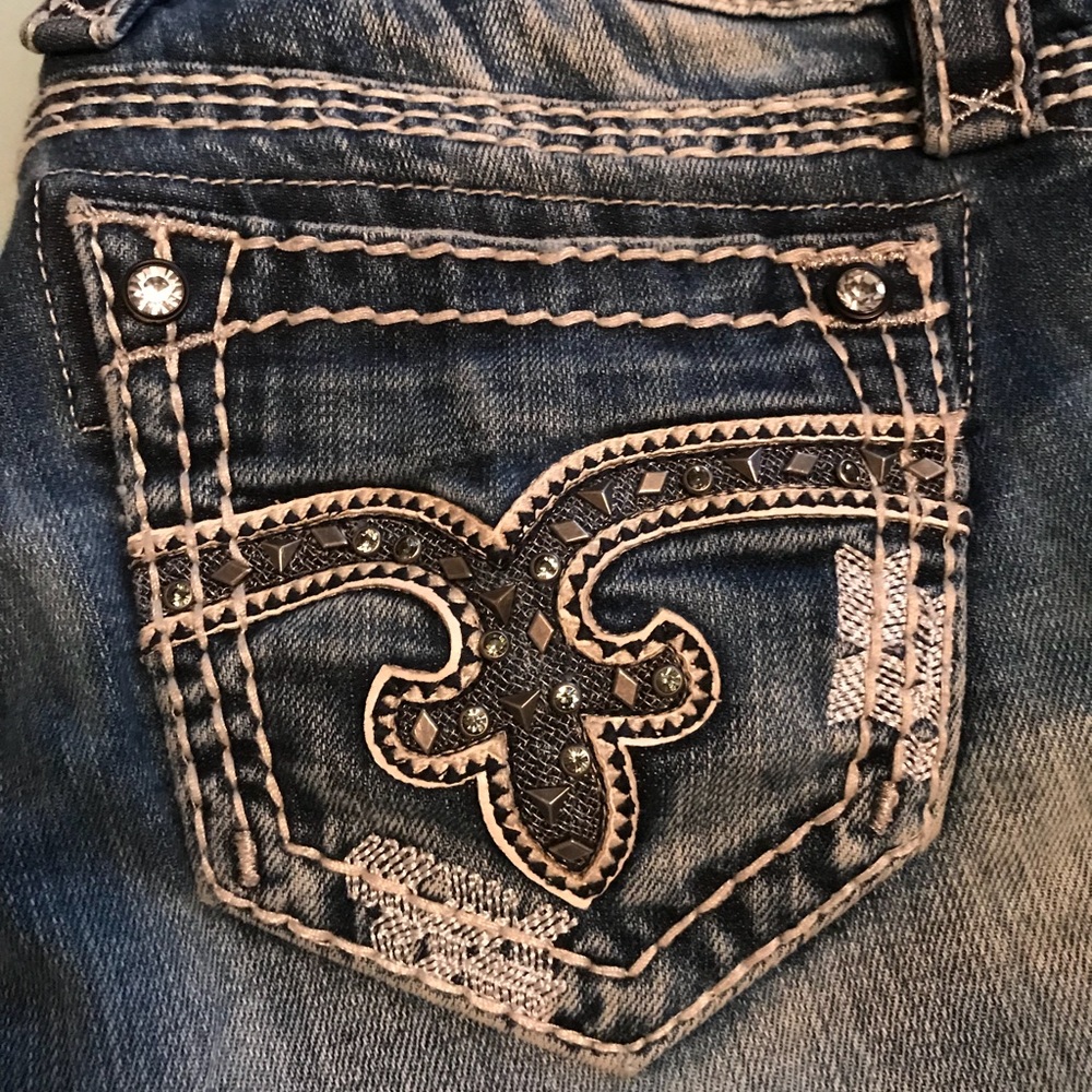 Women’s Rock Revival denim